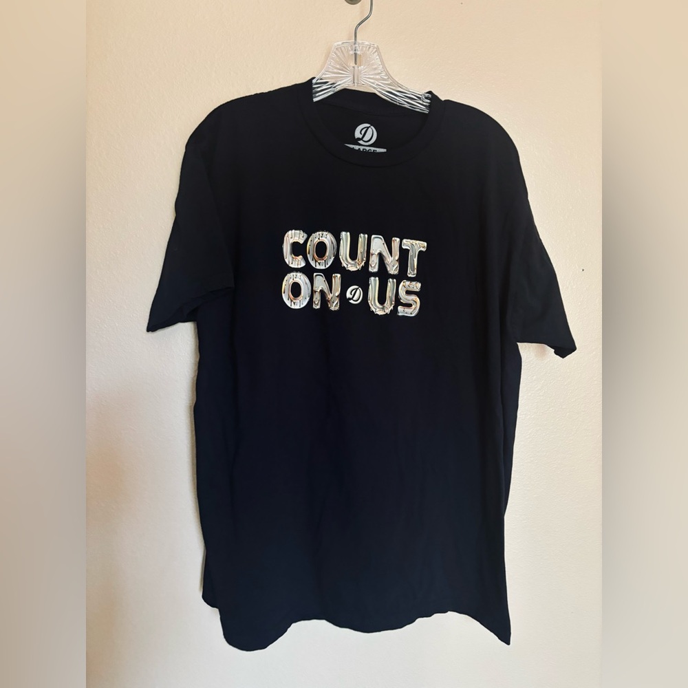 Count On Us Men’s Size Large‎ 100% Cotton T Shirt